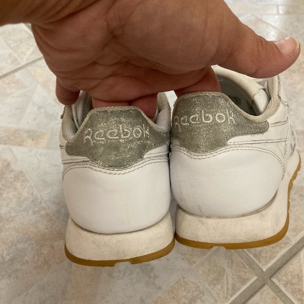 Women’s classic Reebok - Picture 3 of 5